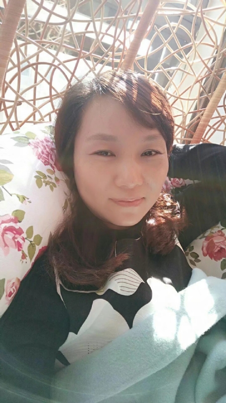 悦己的第一张照片--心连心婚恋交友平台