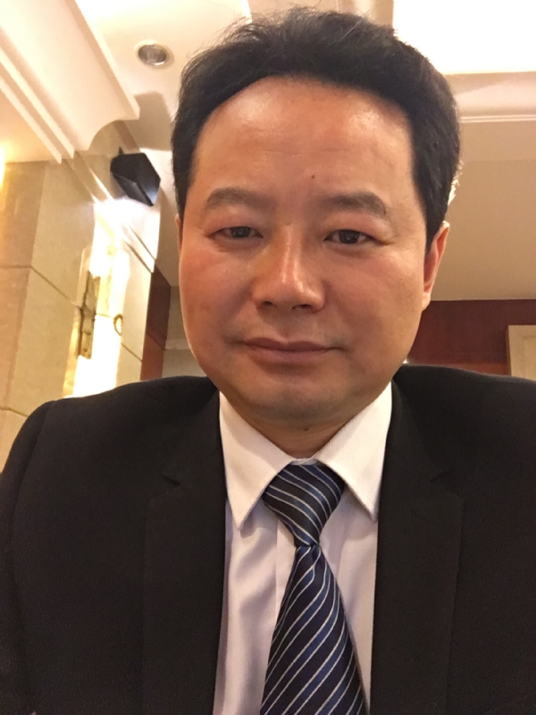 岁月的第一张照片--心连心婚恋交友平台
