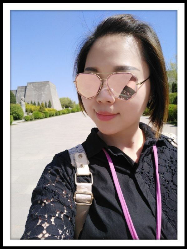 Nicole的第一张照片--心连心婚恋交友平台