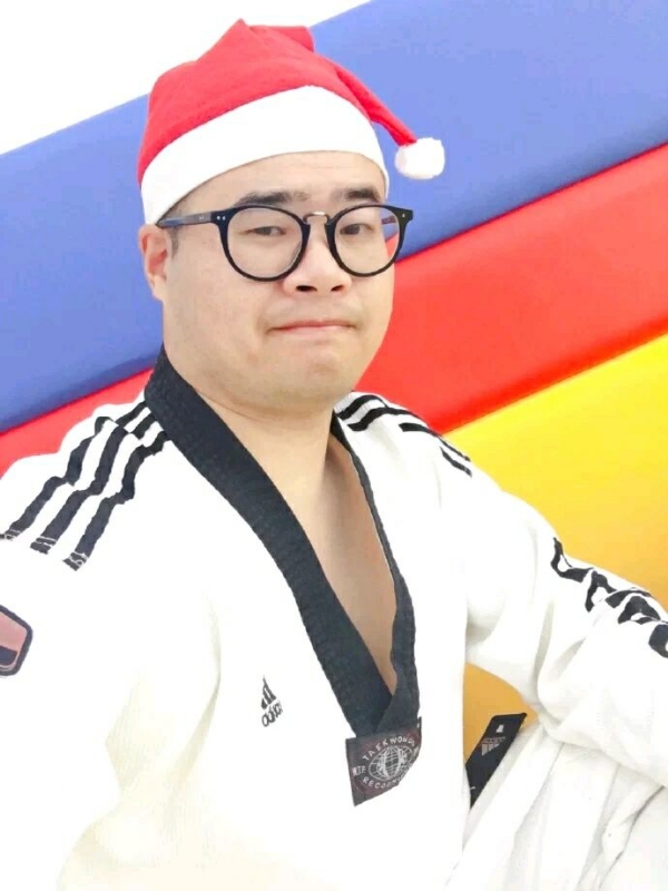 何当重相见的第一张照片--心连心婚恋交友平台
