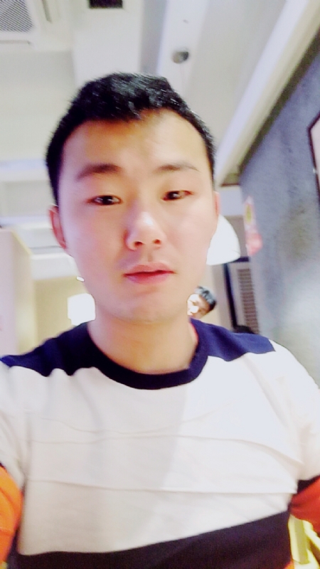 云淡风轻的第一张照片--心连心婚恋交友平台