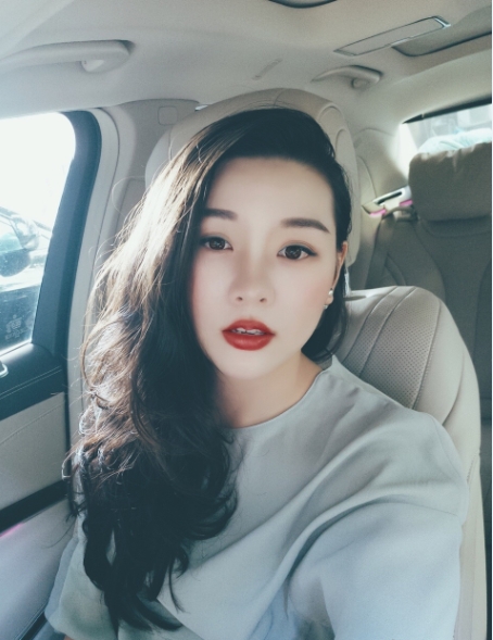 陈小姐的第一张照片--心连心婚恋交友平台