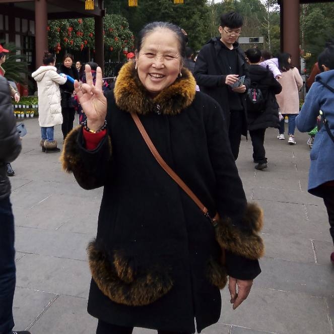 刘刘的第一张照片--心连心婚恋交友平台