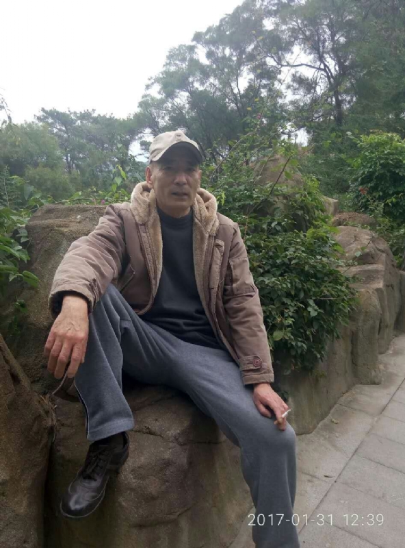 热腾腾的第一张照片--心连心婚恋交友平台
