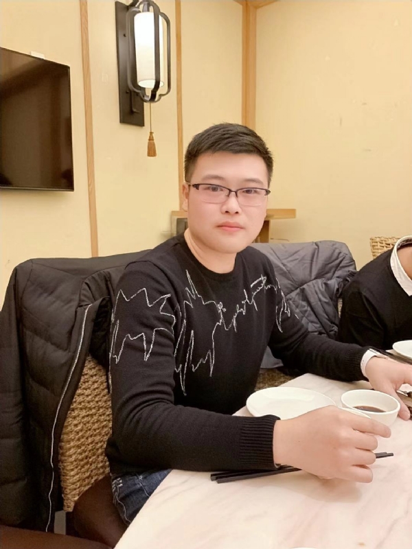 YIDA的第一张照片--心连心婚恋交友平台