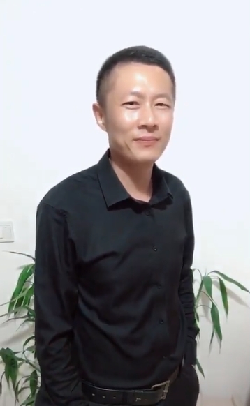 地huhi的第一张照片--心连心婚恋交友平台