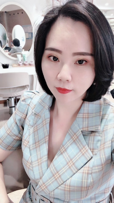 固执的第一张照片--心连心婚恋交友平台