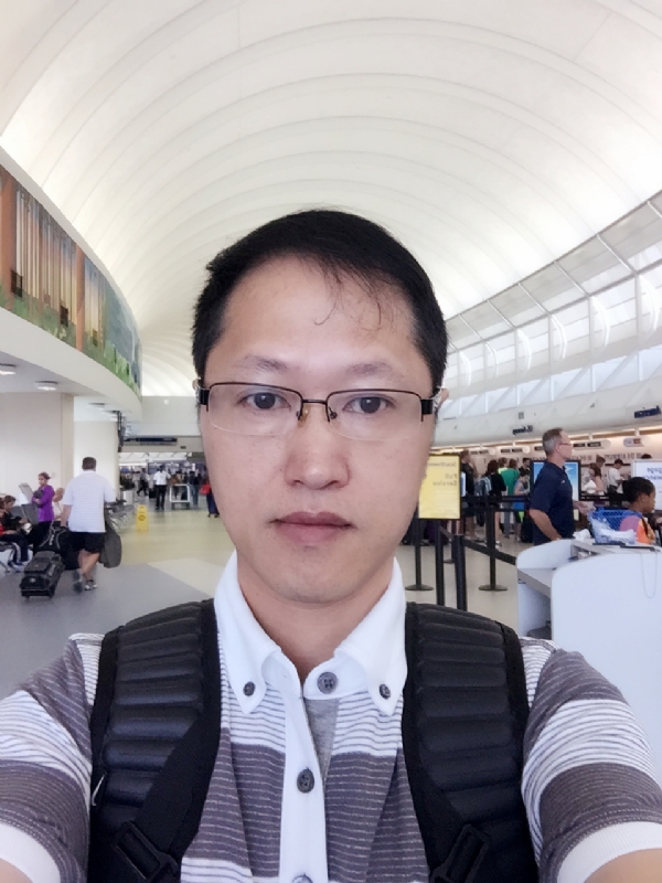 惜缘的第一张照片--心连心婚恋交友平台