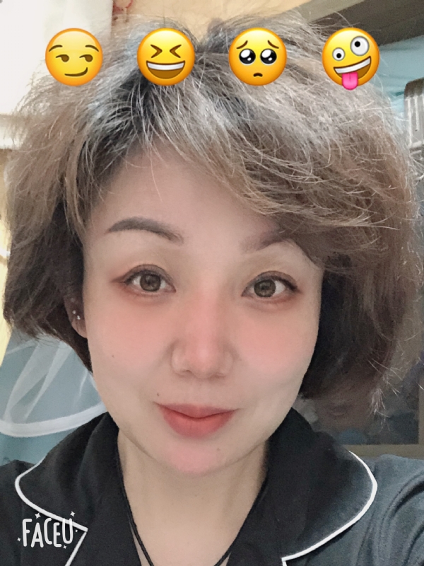 飘拂的第一张照片--心连心婚恋交友平台