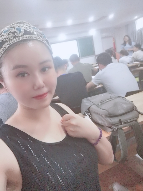冰欣的第一张照片--心连心婚恋交友平台