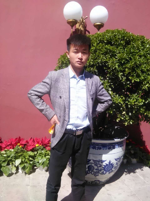 黎明之光的第一张照片--心连心婚恋交友平台