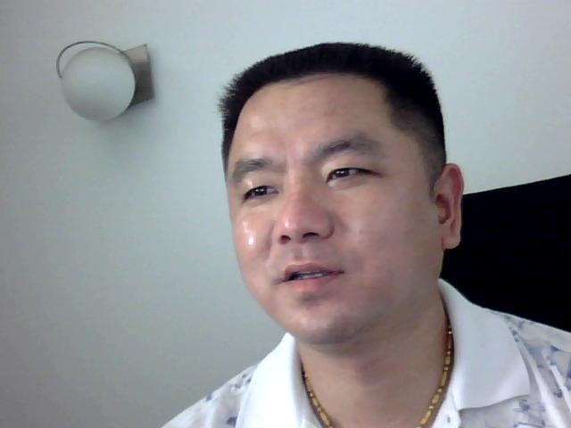 孤寂狼王的第一张照片--心连心婚恋交友平台
