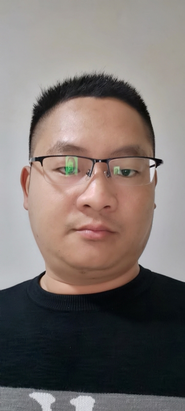 龙逍遥的第一张照片--心连心婚恋交友平台