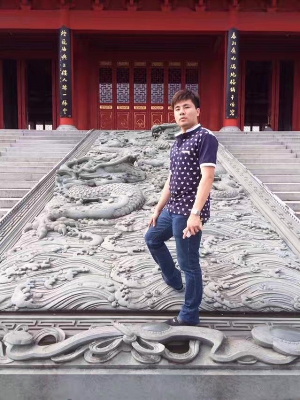 御龙氏的第一张照片--心连心婚恋交友平台