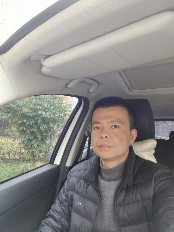 锦瑟的第一张照片--心连心婚恋交友平台