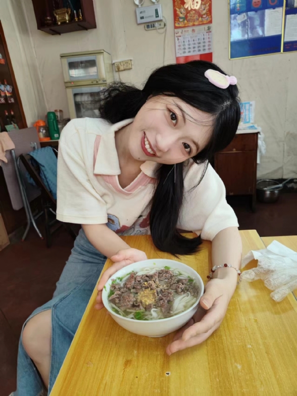 甜果的第一张照片--心连心婚恋交友平台