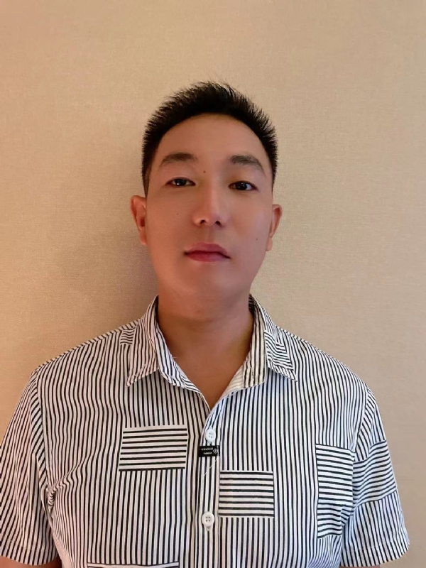 陈先生的第一张照片--心连心婚恋交友平台
