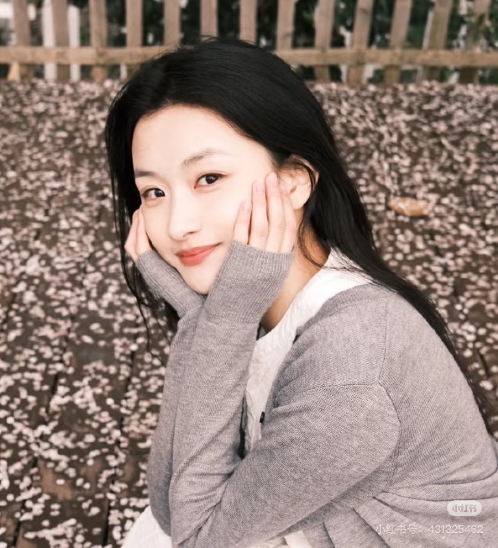 江小姐的第一张照片--心连心婚恋交友平台